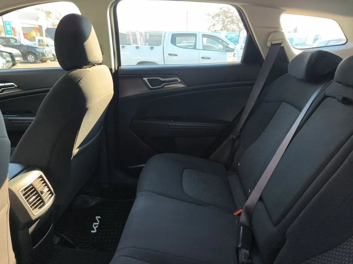 Kia Sportage 2.0 Ex Dies 2wd 8at 5p año 2025