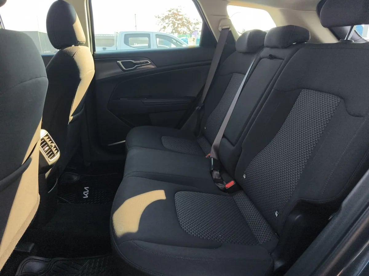 Kia Sportage 2.0 Ex Dies 2wd 8at 5p año 2025