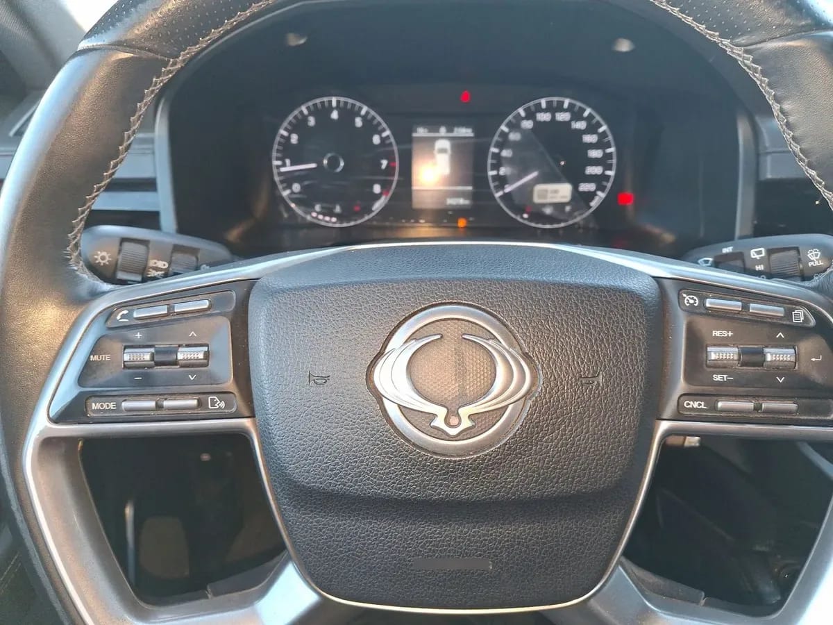 Ssangyong Rexton 2.0t Lx 4x2 6ab Nueva Radio 6mt 5p año 2024