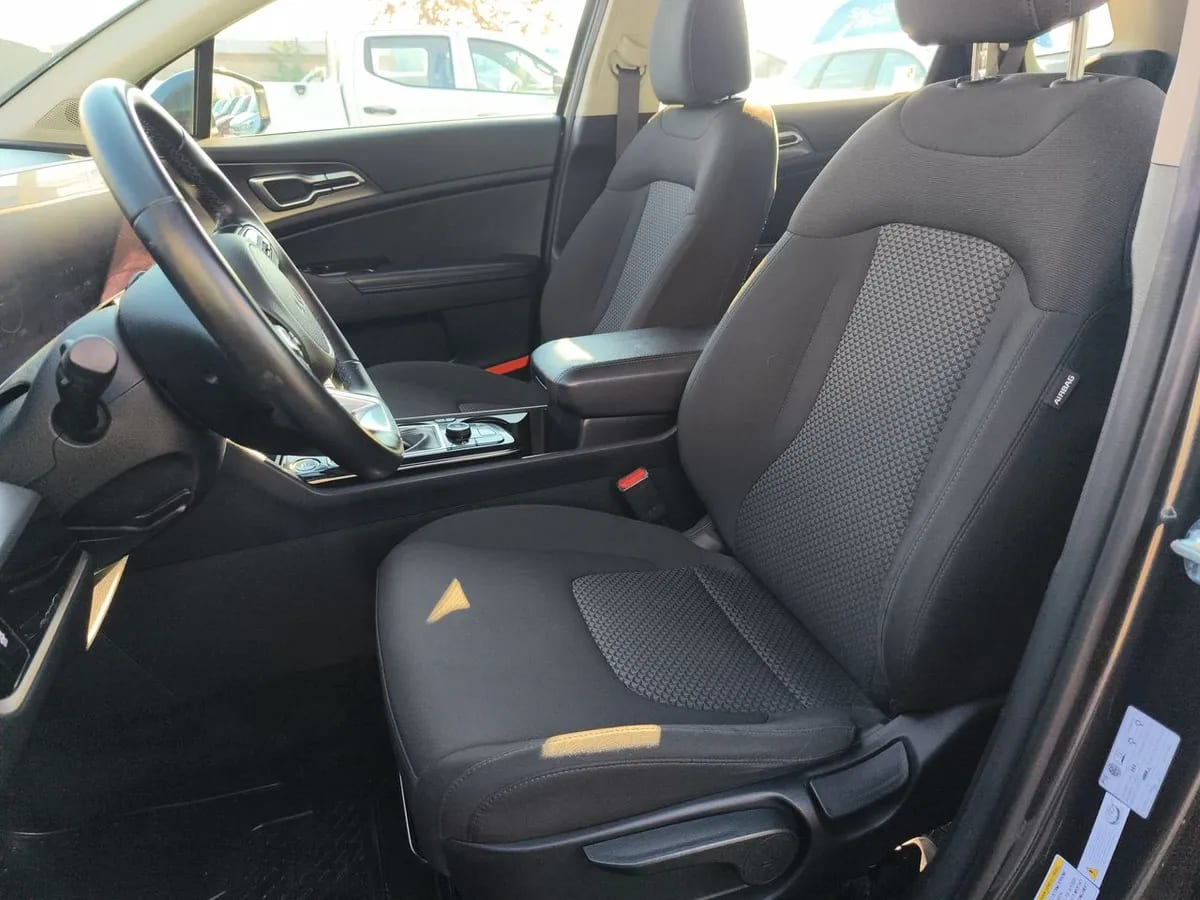 Kia Sportage 2.0 Ex Dies 2wd 8at 5p año 2025