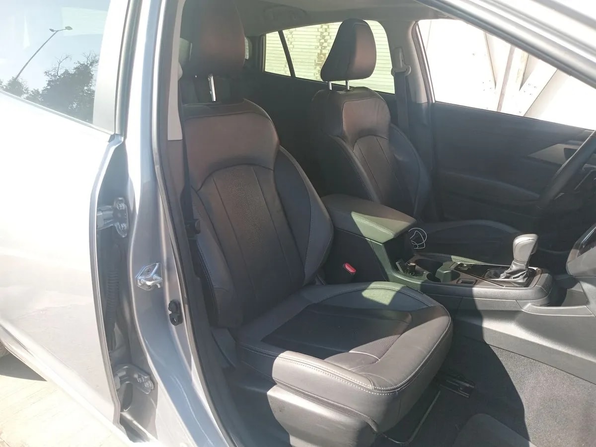 Subaru Impreza 2.0 Touring Es Hk Awd Cvt At 5p año 2025