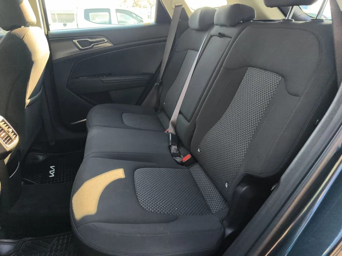 Kia Sportage 2.0 Ex Dies 2wd 8at 5p año 2025