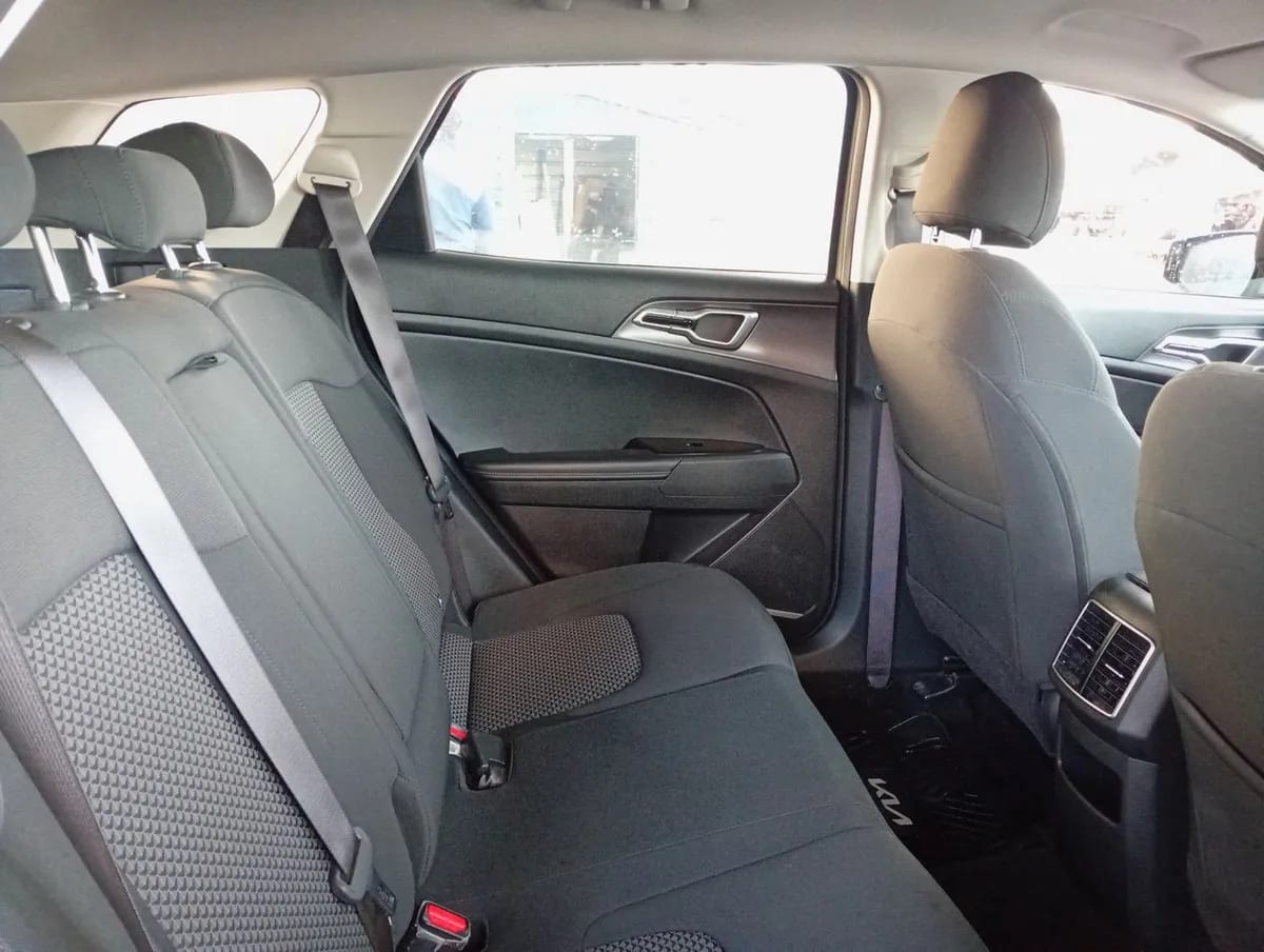 Kia Sportage 2.0 Ex Dies 2wd 8at 5p año 2025