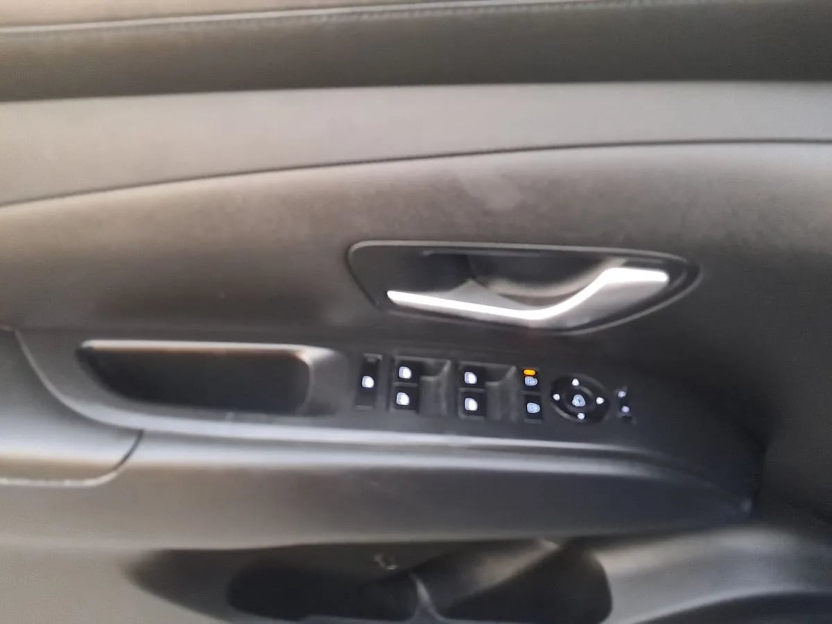 Hyundai Tucson 2.0 Nx4 Plus Fl Diesel 2wd At 5p año 2025