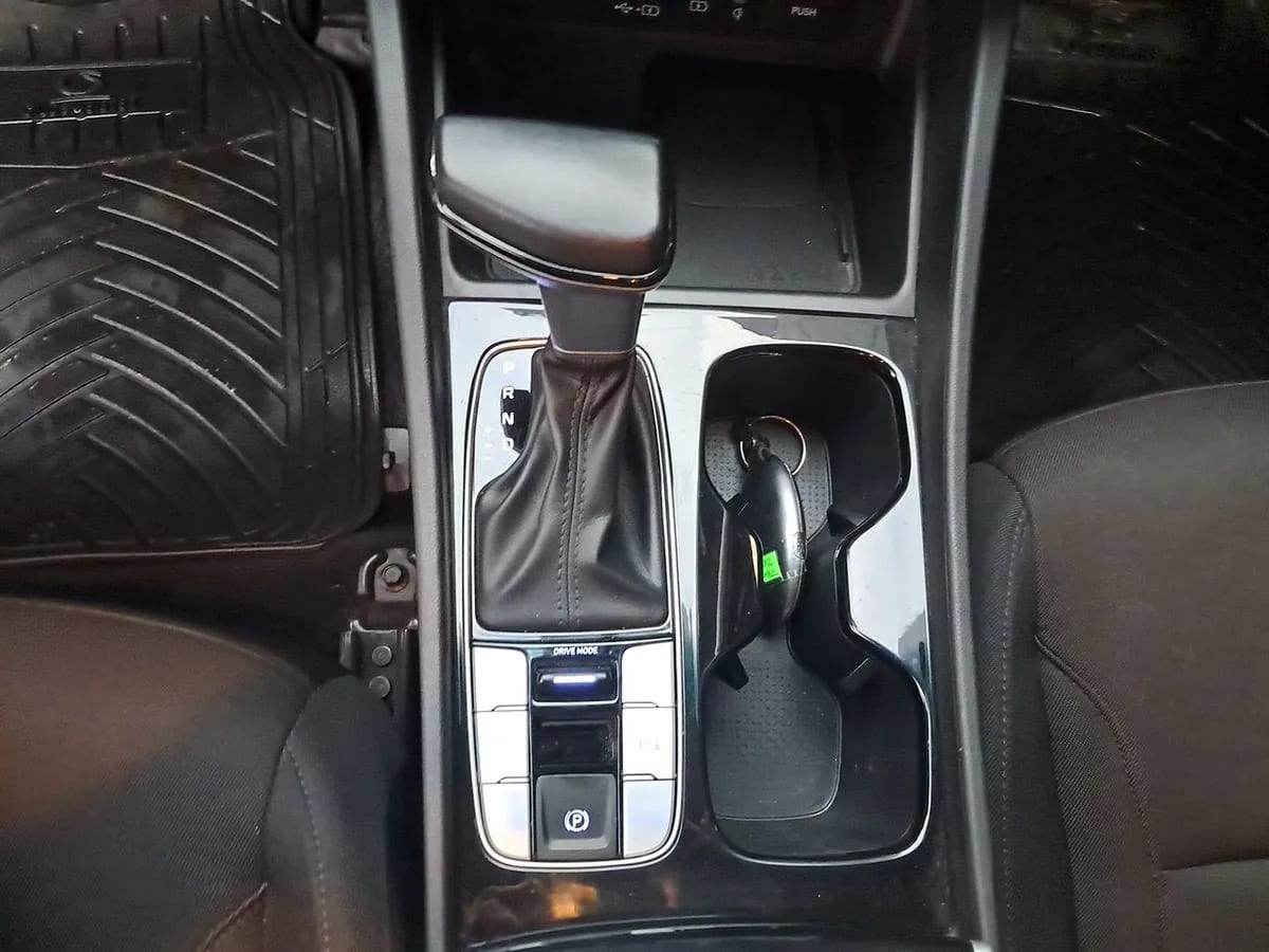 Hyundai Tucson 2.0 Nx4 Plus Fl Diesel 2wd At 5p año 2025