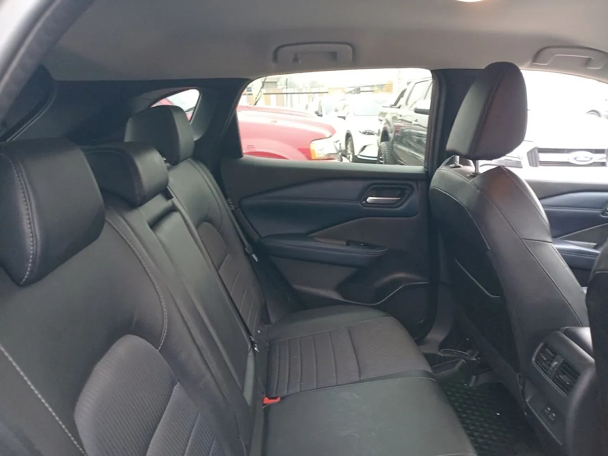 Nissan Qashqai 1.3t Advance 2wd Cvt At 5p año 2024