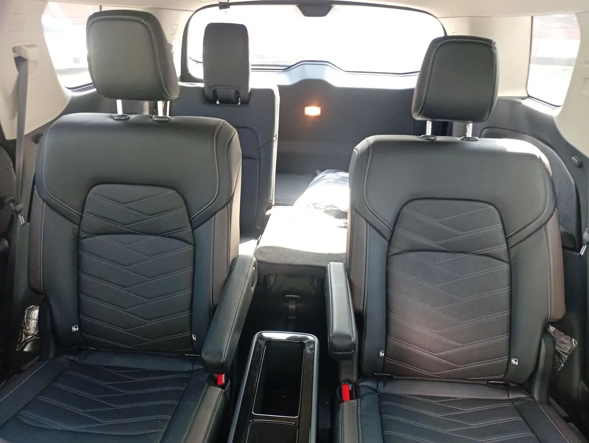 Nissan Pathfinder 3.5 Exclusive 4wd Cvt At 5p año 2025