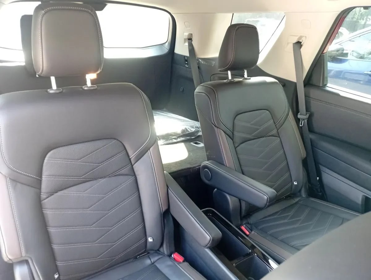 Nissan Pathfinder 3.5 Exclusive 4wd Cvt At 5p año 2025