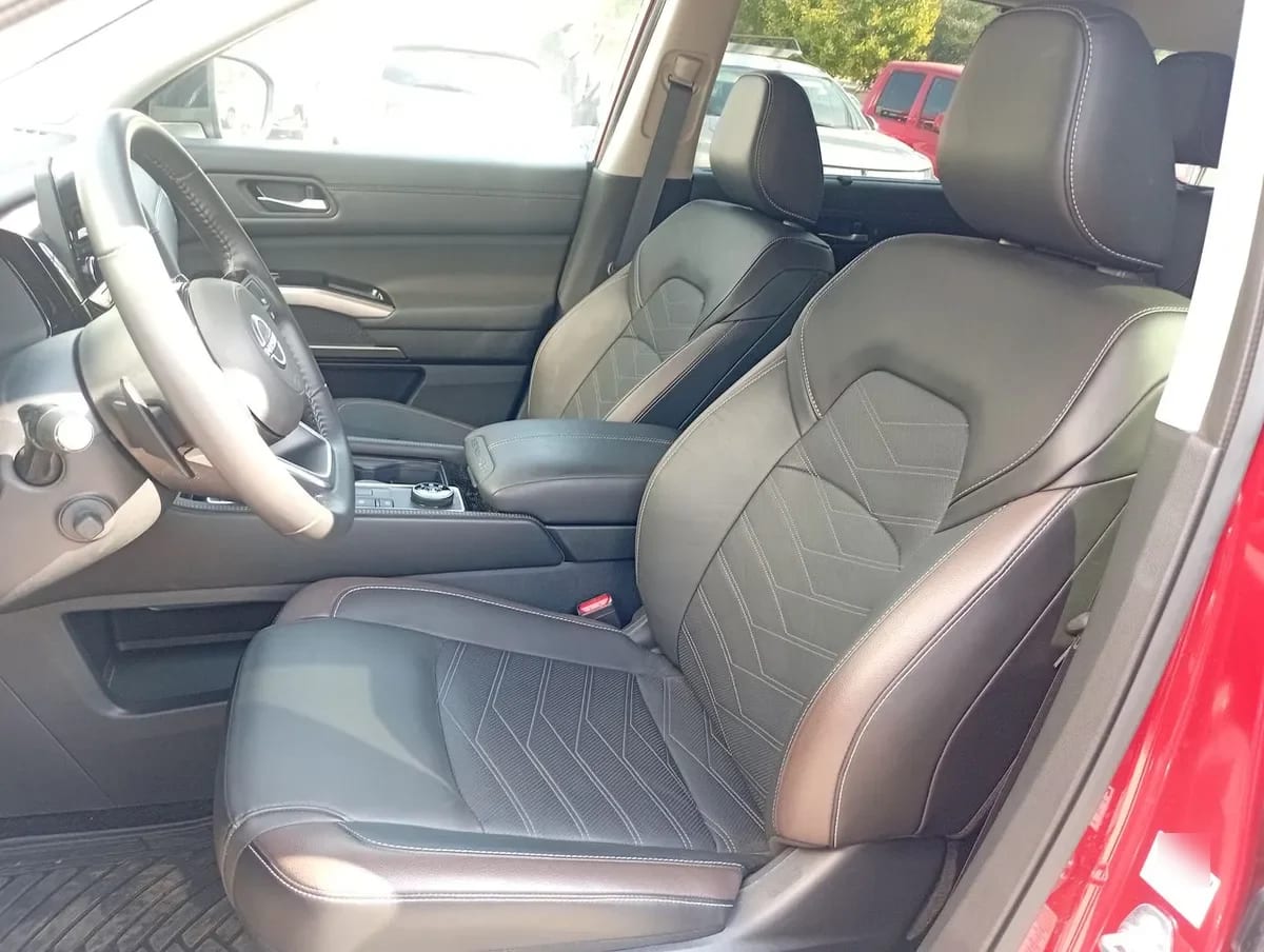 Nissan Pathfinder 3.5 Exclusive 4wd Cvt At 5p año 2025