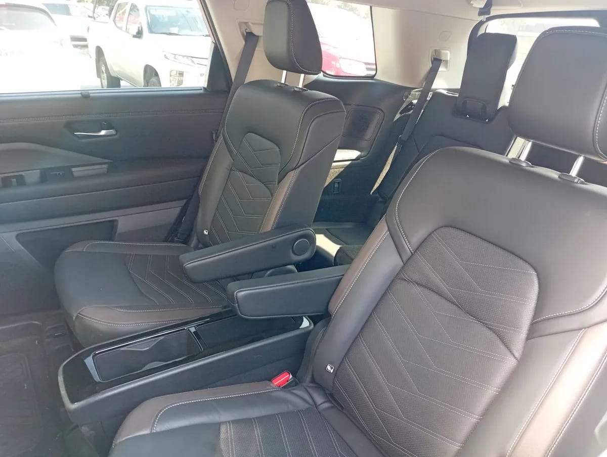 Nissan Pathfinder 3.5 Exclusive 4wd Cvt At 5p año 2025