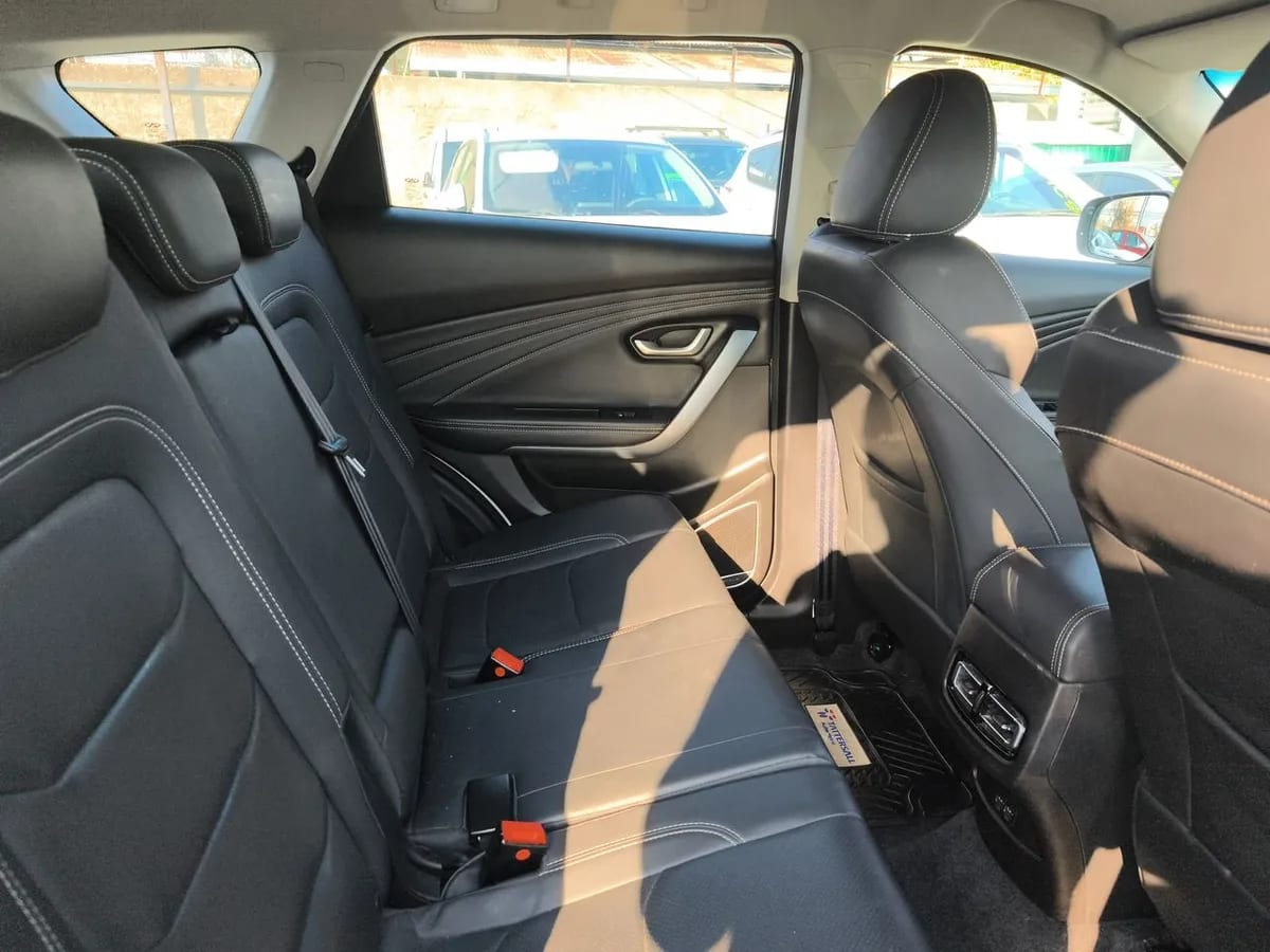 Jetour X70 1.5t Plus 4x2 At 5p año 2022