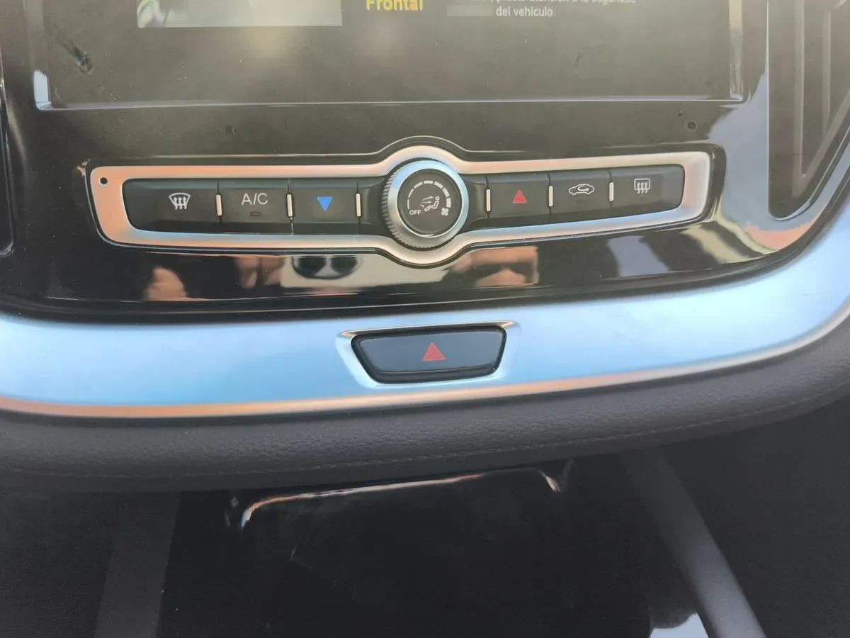 Jetour X70 1.5t Plus 4x2 At 5p año 2022