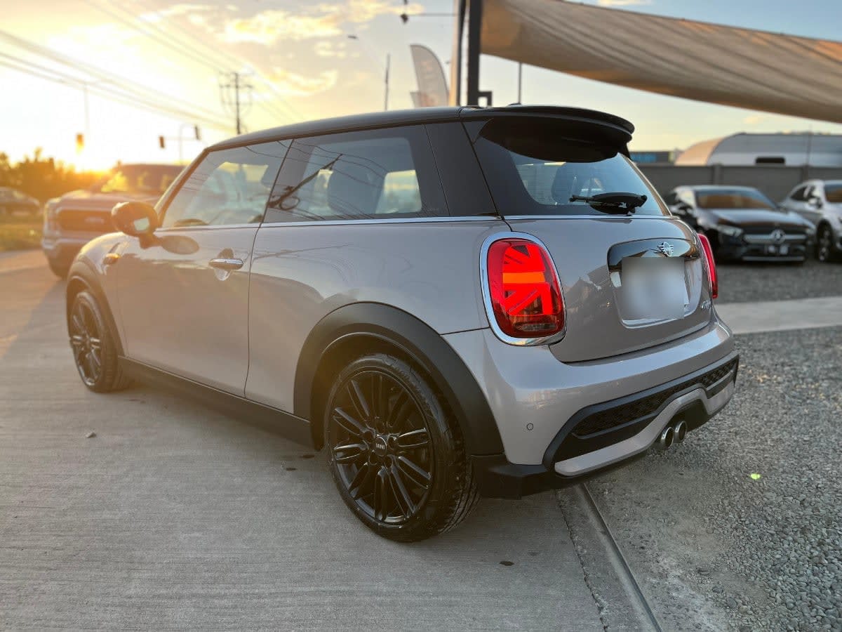 Mini Cooper Hb 3p 2.0 año 2023