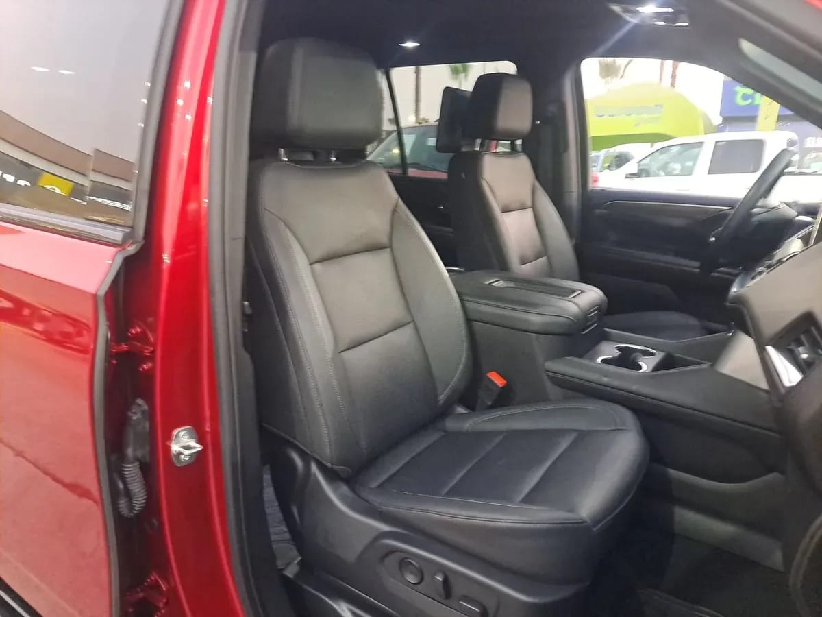 Chevrolet Tahoe 5.3 Z71 4wd At 5p año 2025