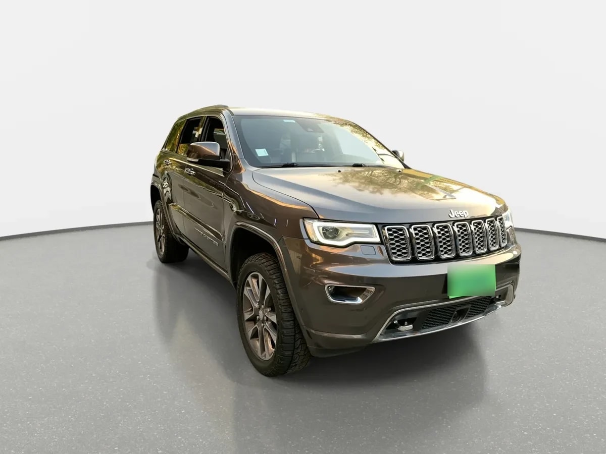 Jeep Grand Cherokee 5.7 Overland 4x4 At 5p año 2019