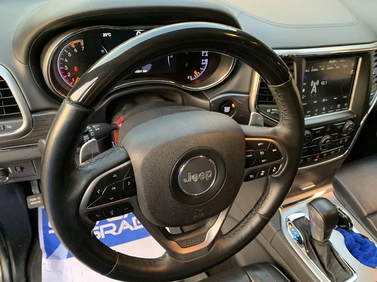 Jeep Grand Cherokee 5.7 Overland 4x4 At 5p año 2019