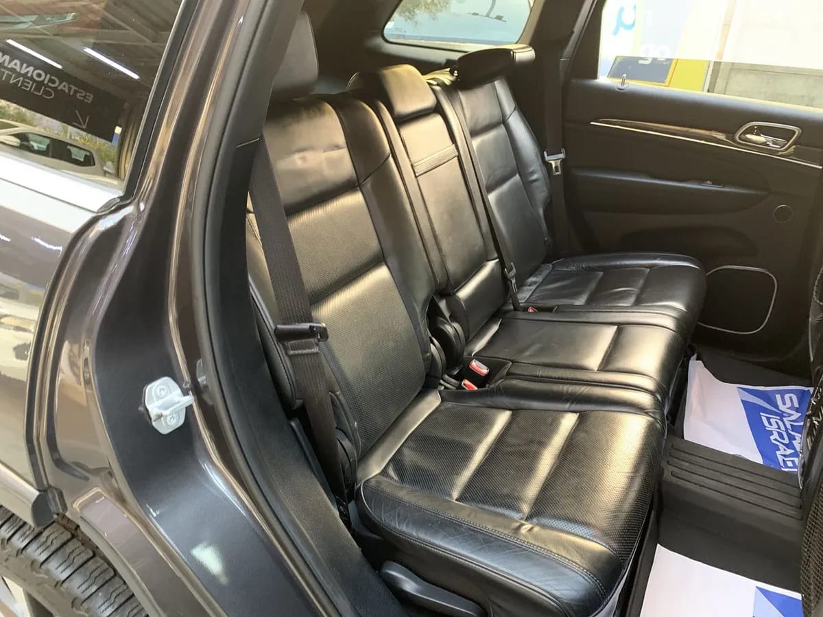 Jeep Grand Cherokee 5.7 Overland 4x4 At 5p año 2019