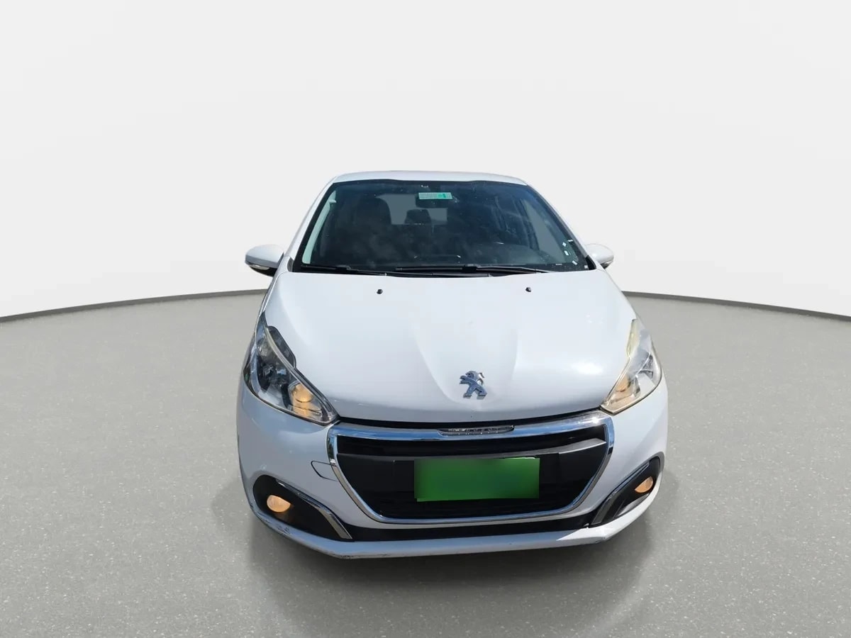 Peugeot 208 1.2 Active Pack Puretech 4x2 Hb 82hp E6 Mt 5p año 2018