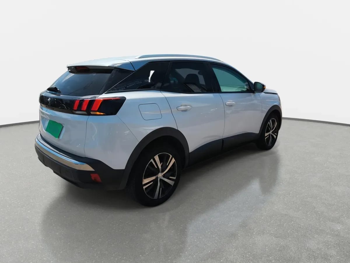 Peugeot 3008 1.5 Allure Bluehdi 4x2 130 Eat8 5p año 2020