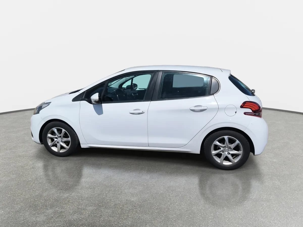 Peugeot 208 1.2 Active Pack Puretech 4x2 Hb 82hp E6 Mt 5p año 2018