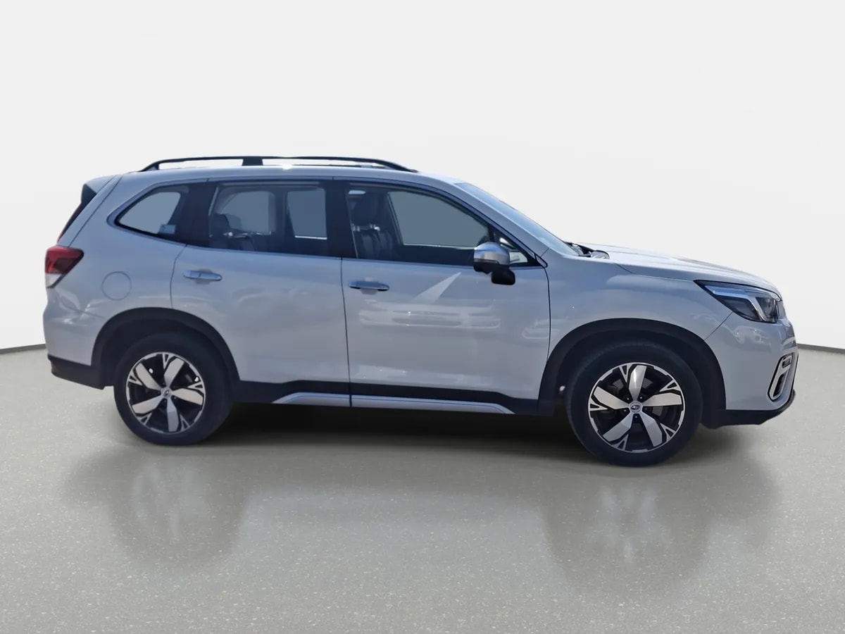 Subaru Forester 2.0i Limited Eyesight Awd At 5p año 2021