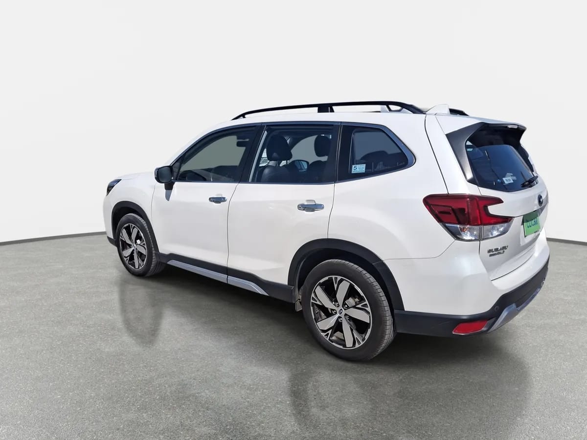 Subaru Forester 2.0i Limited Eyesight Awd At 5p año 2021
