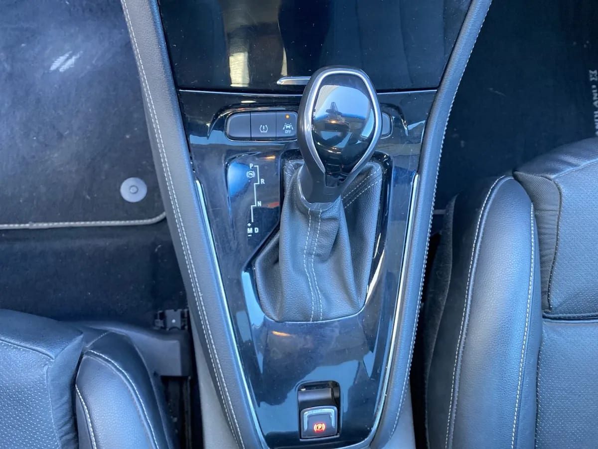 Opel Grandland 2.0t Innovation 4x2 Td At8 5p año 2020