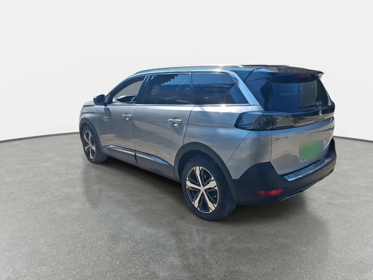 Peugeot 5008 1.5 Gt Bluehdi Diesel 4x2 130 Eat8 5p año 2021