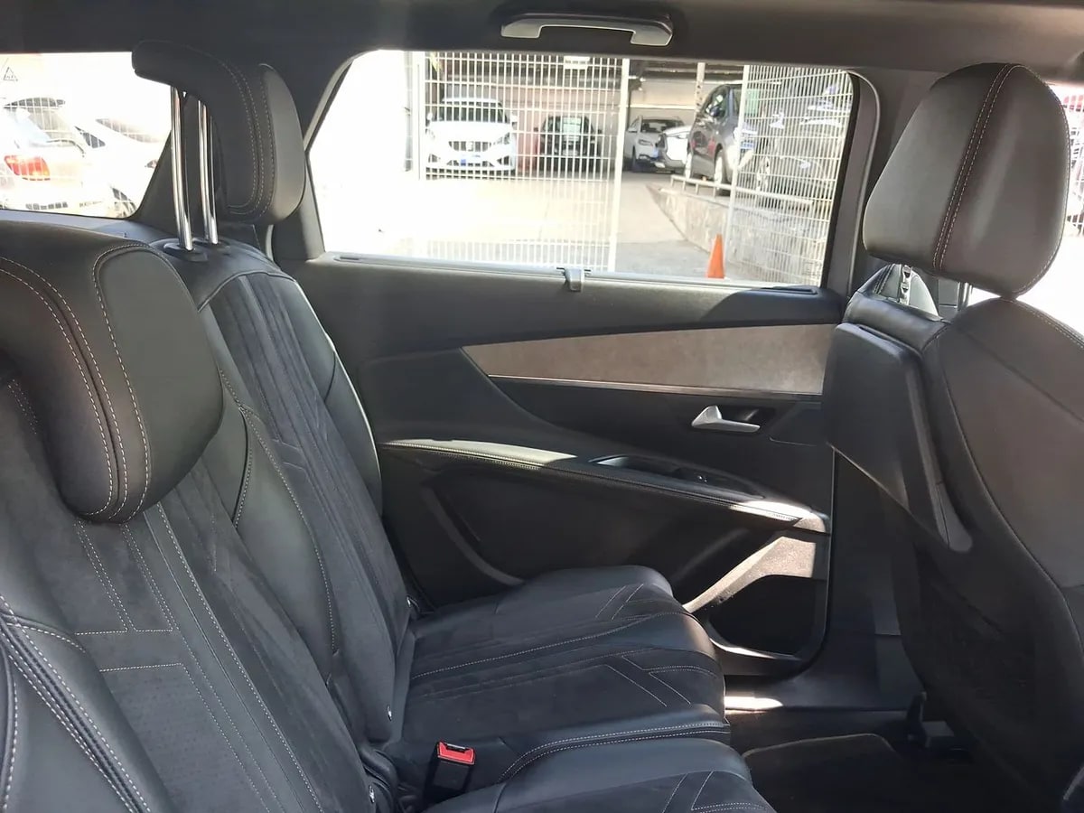 Peugeot 5008 1.5 Gt Bluehdi Diesel 4x2 130 Eat8 5p año 2021