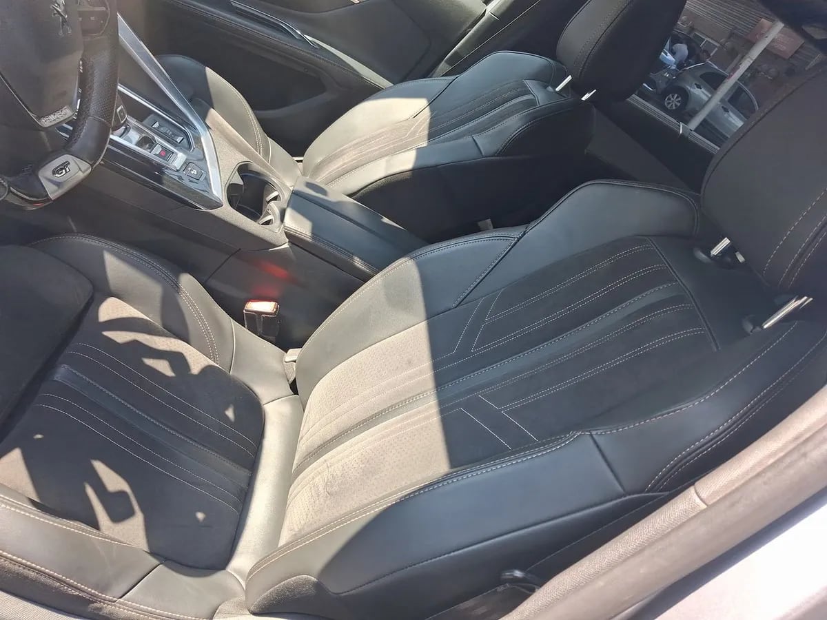 Peugeot 5008 1.5 Gt Bluehdi Diesel 4x2 130 Eat8 5p año 2021