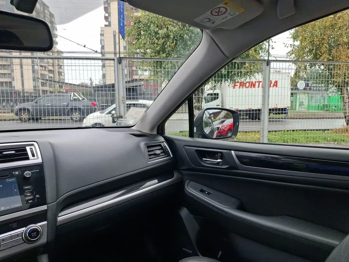 Subaru Outback 2.5i Limited Eyesight Awd Cvt At 5p año 2018