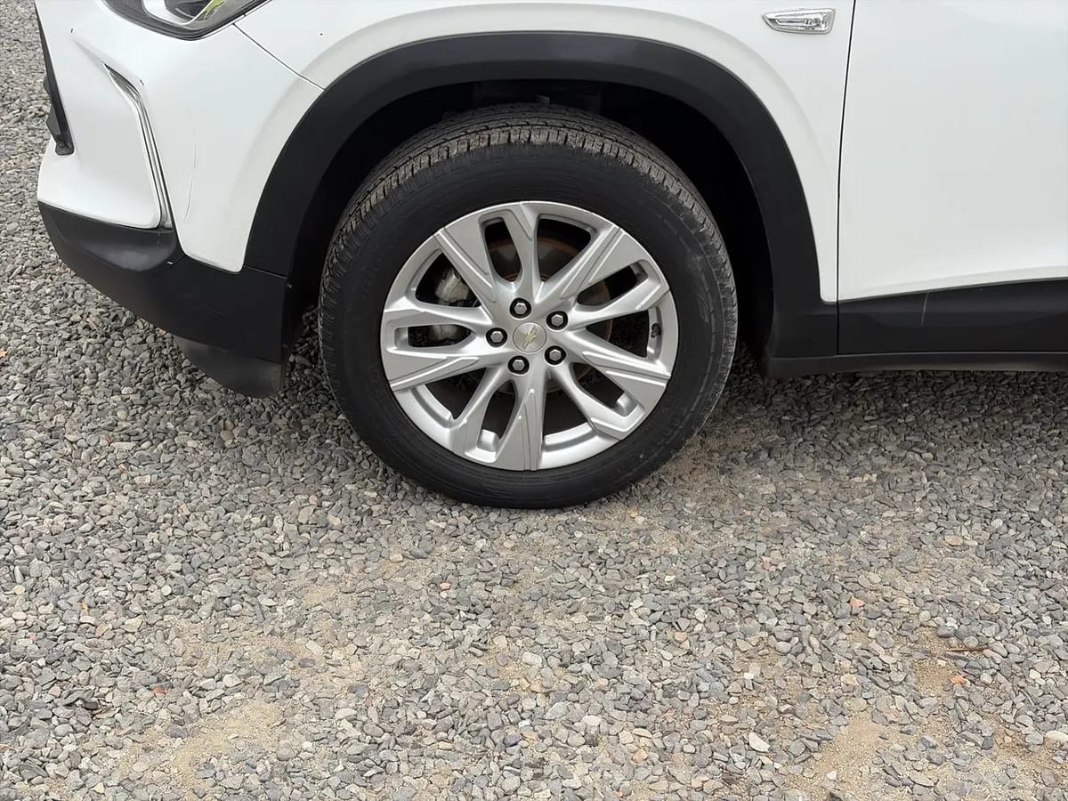 Chevrolet Tracker 1.2t Ltz Fwd At 5p año 2021