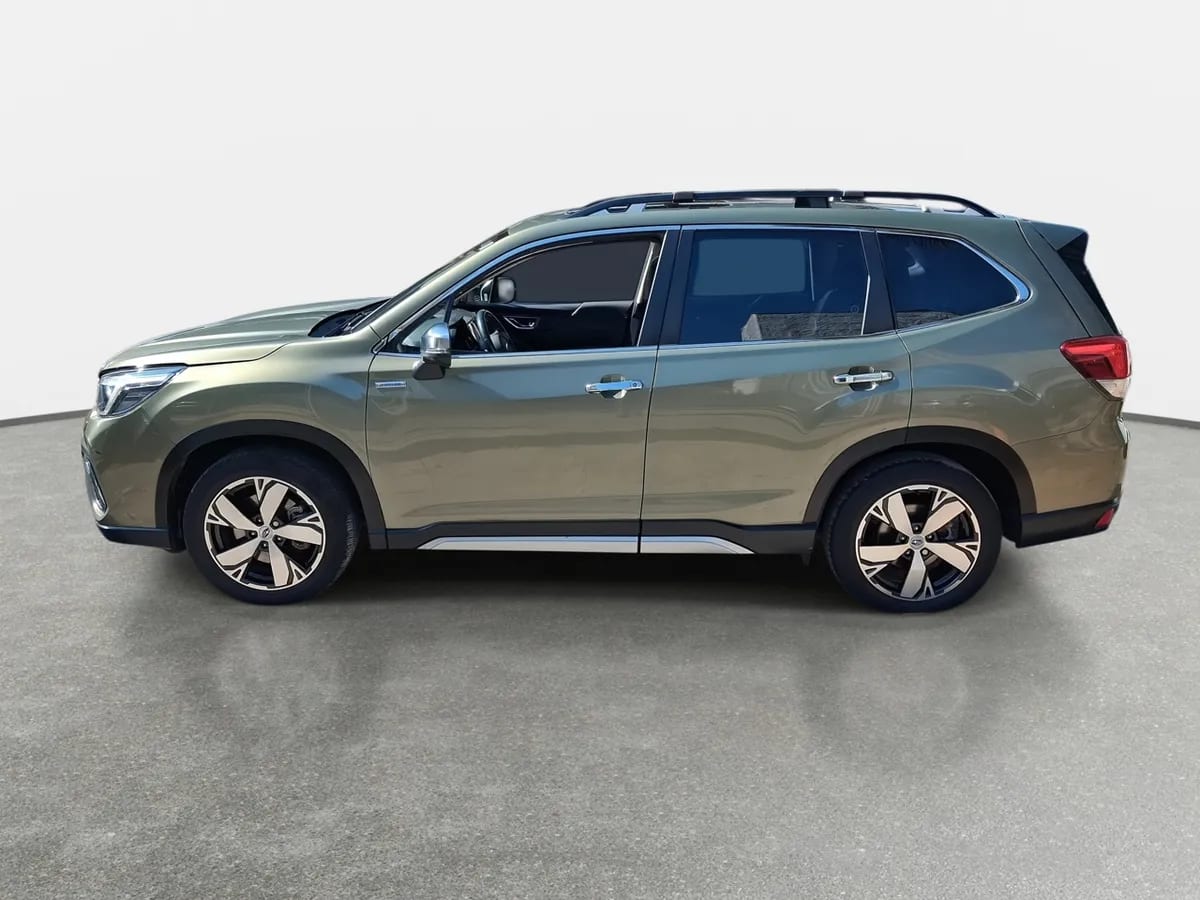 Subaru Forester 2.0i Limited Eyesight Hybrid Awd Cvt At 5p año 2021