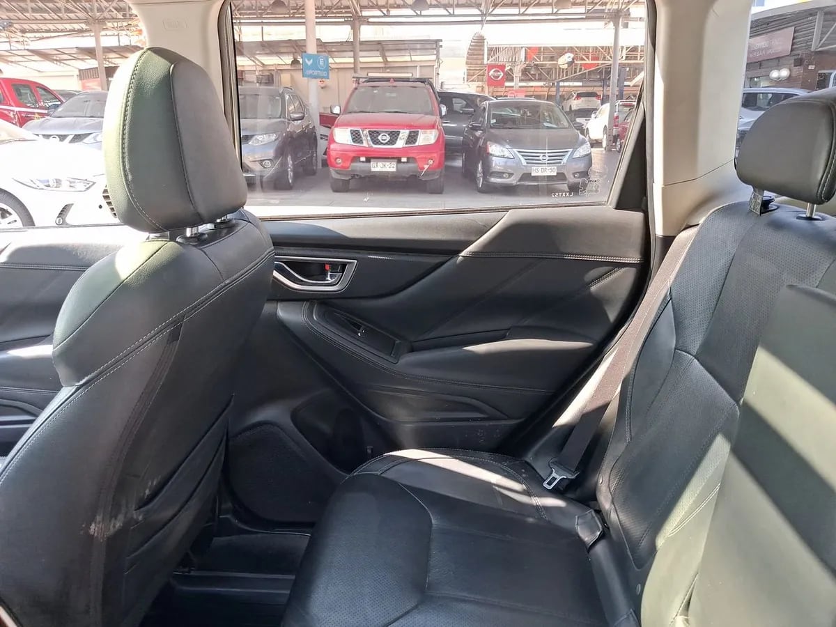 Subaru Forester 2.0i Limited Eyesight Hybrid Awd Cvt At 5p año 2021