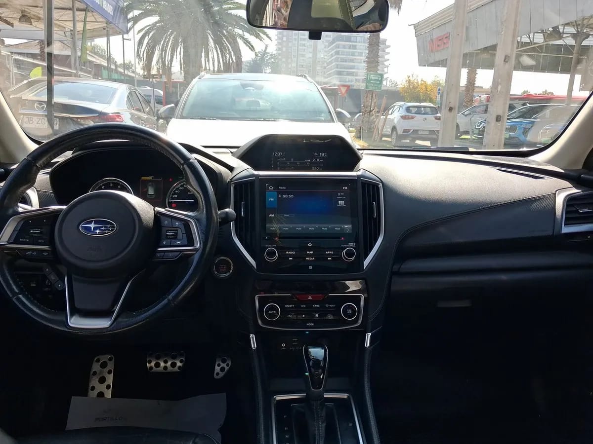Subaru Forester 2.0i Limited Eyesight Hybrid Awd Cvt At 5p año 2021