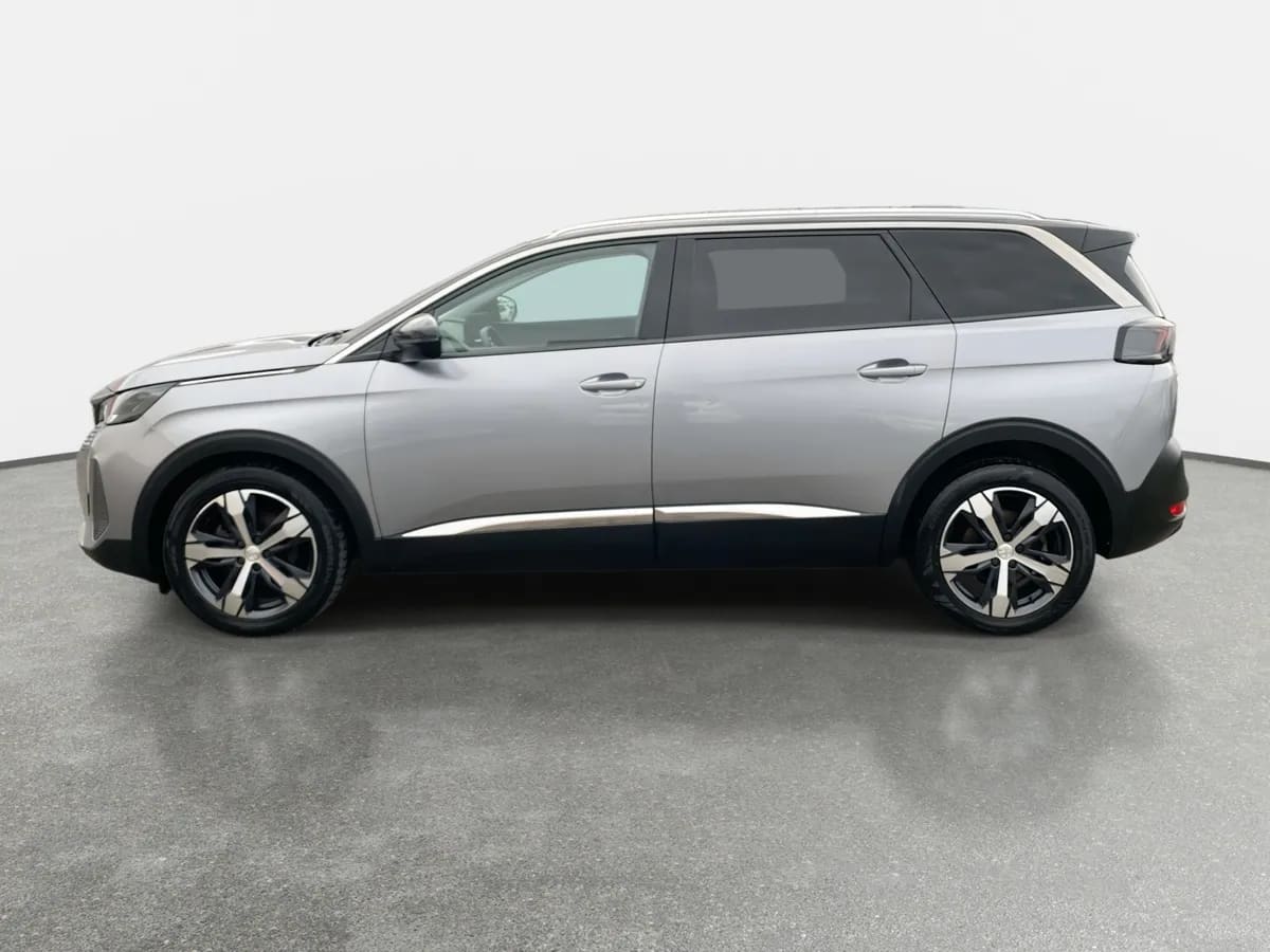 Peugeot 5008 1.5 Allure Pack Bluehdi Diesel 4x2 130 Eat8 5p año 2021