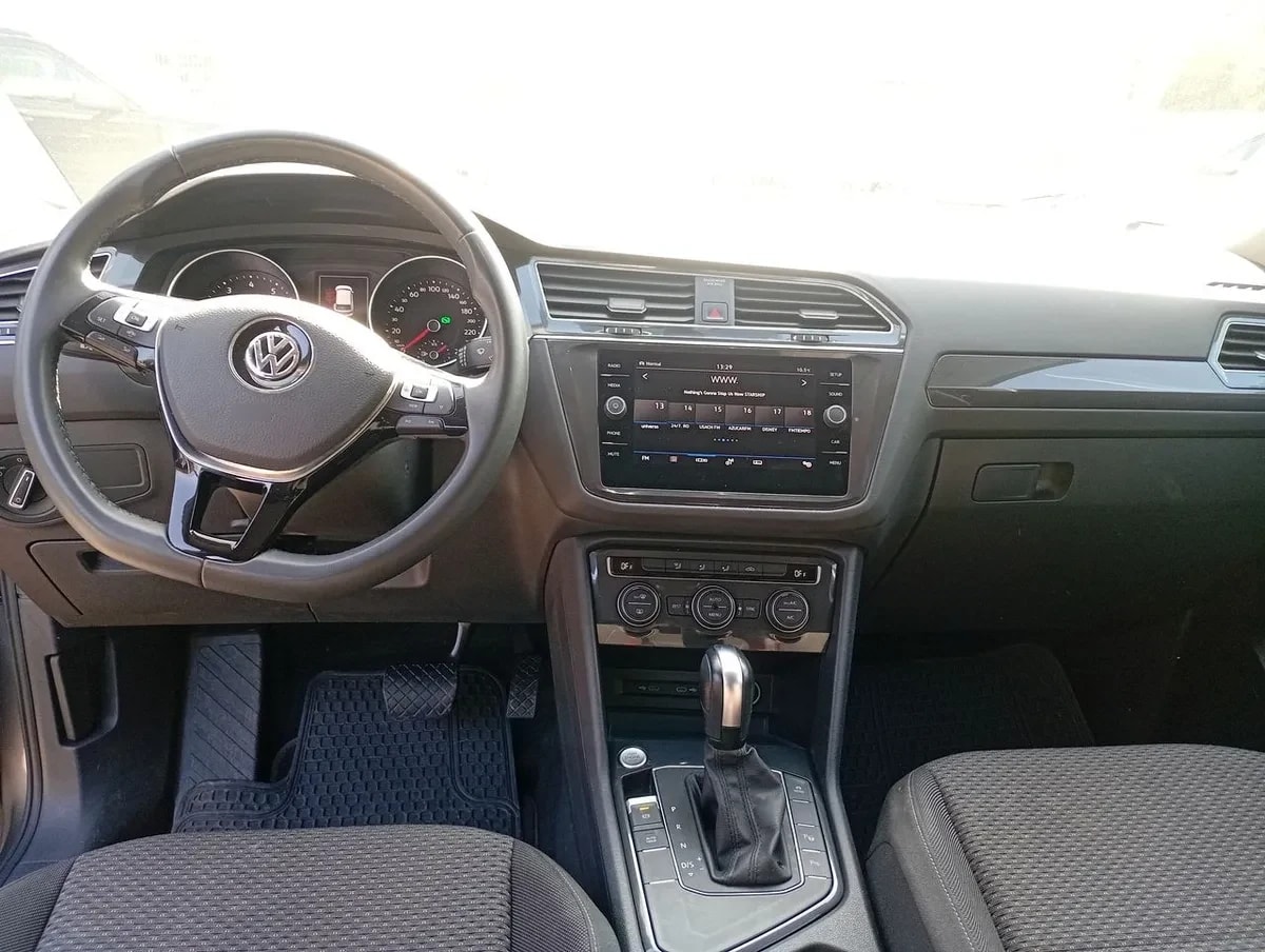 Volkswagen Tiguan 1.4 Tsi Comfortline 4x2 150 Hp At 5p año 2022