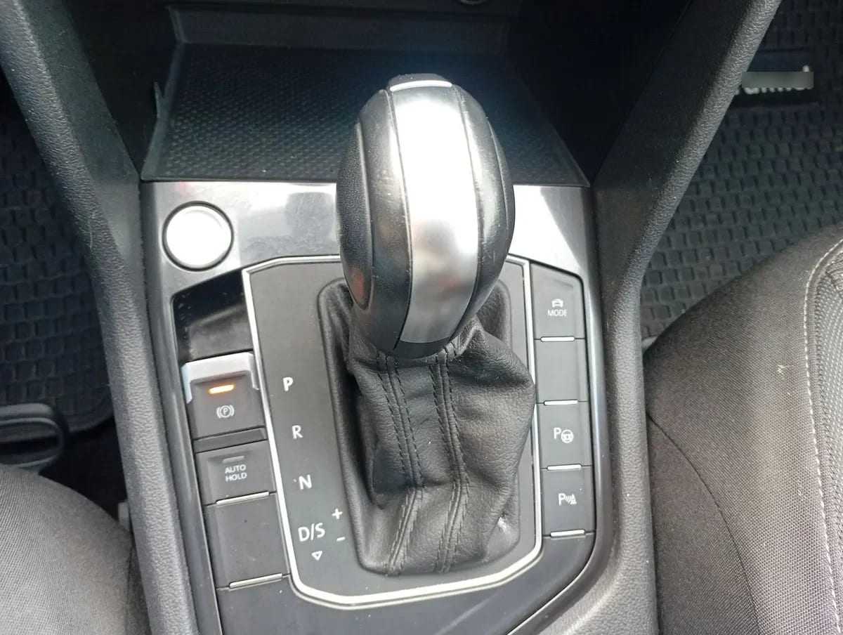 Volkswagen Tiguan 1.4 Tsi Comfortline 4x2 150 Hp At 5p año 2022
