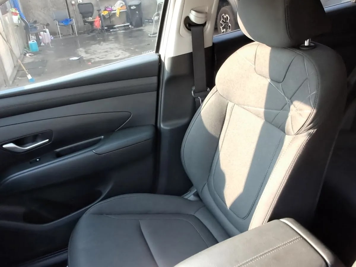 Hyundai Tucson 2.0 Nx4 Plus Fl Diesel 2wd At 5p año 2025