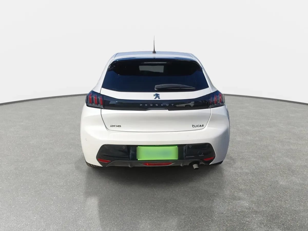 Peugeot 208 1.2 Puretech Allure Pack 4x2 100 Mt 5p año 2022