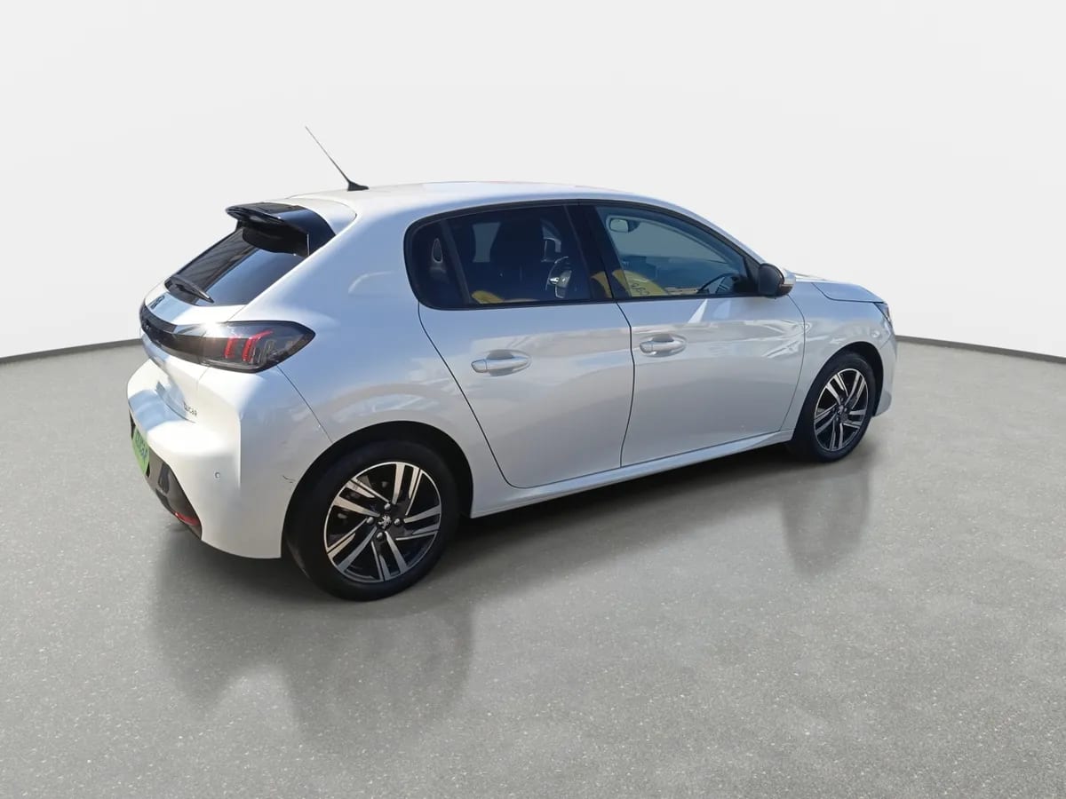Peugeot 208 1.2 Puretech Allure Pack 4x2 100 Mt 5p año 2022