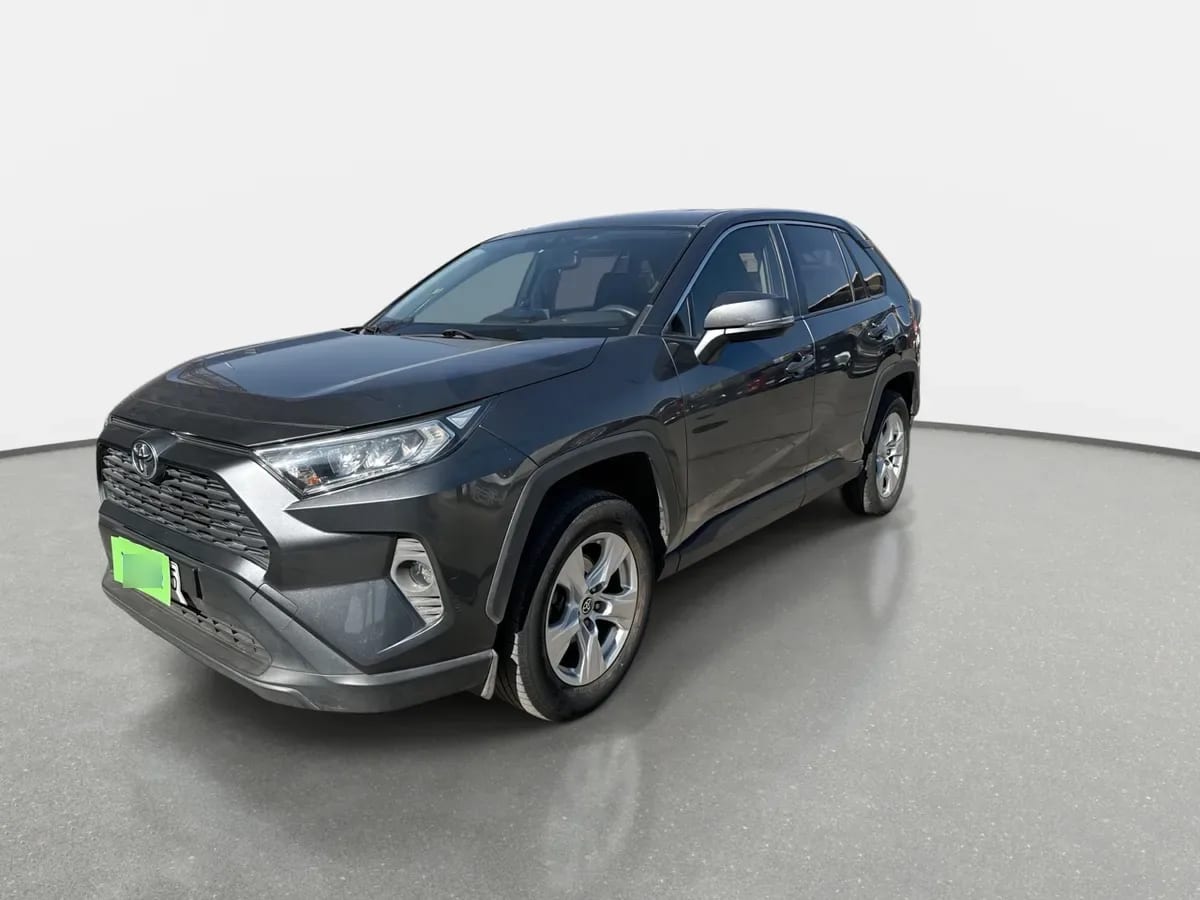 Toyota Rav 4 2.0 Le 4x2 Mt 5p año 2021