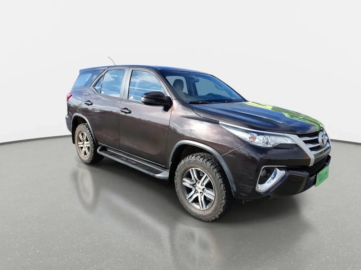 Toyota Fortunner 2.7 Sr5 4x2 At 5p año 2019