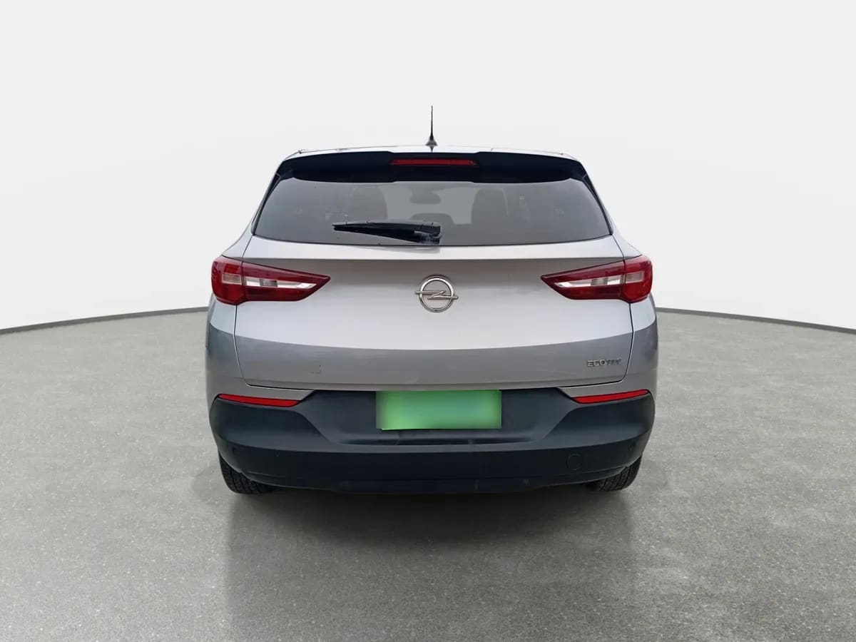 Opel Grandland 1.2t Edition 4x2 Mt6 5p año 2021