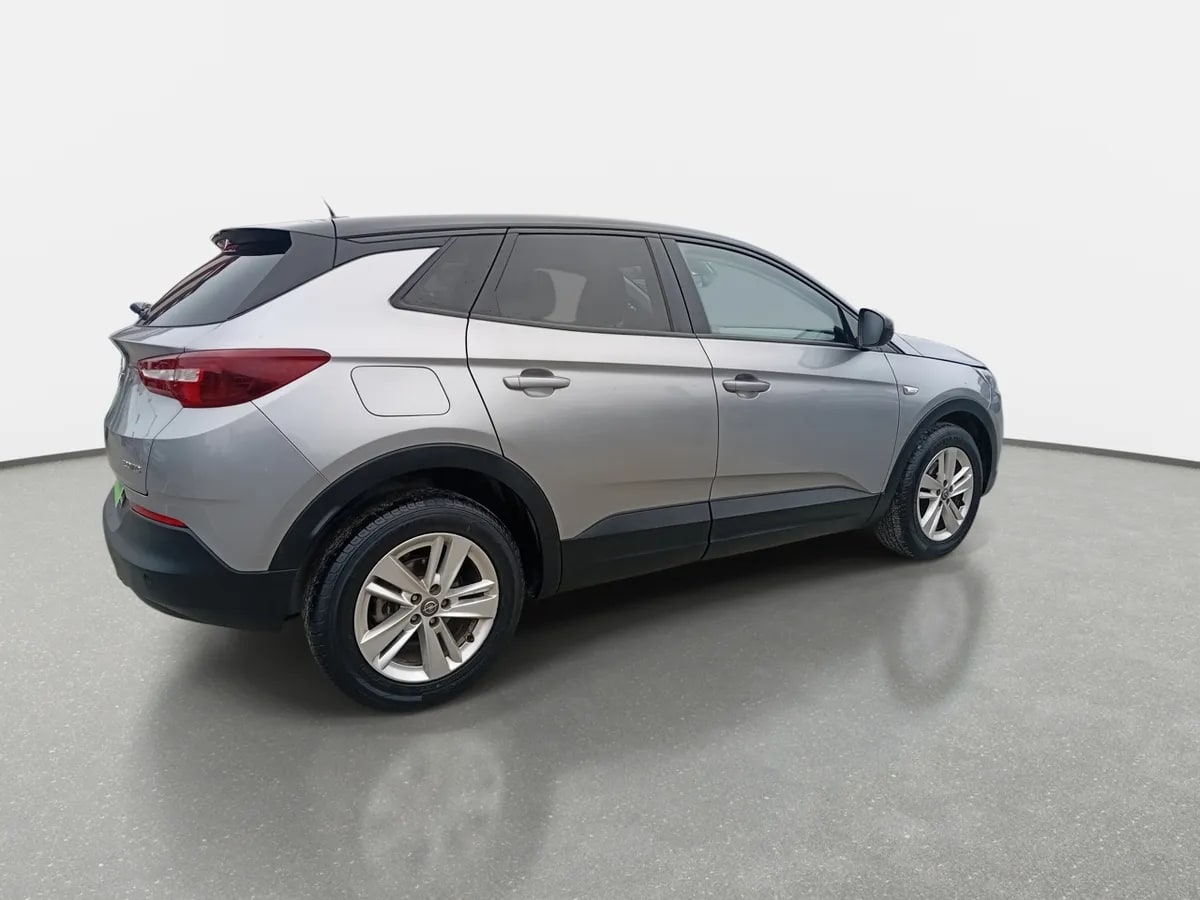 Opel Grandland 1.2t Edition 4x2 Mt6 5p año 2021