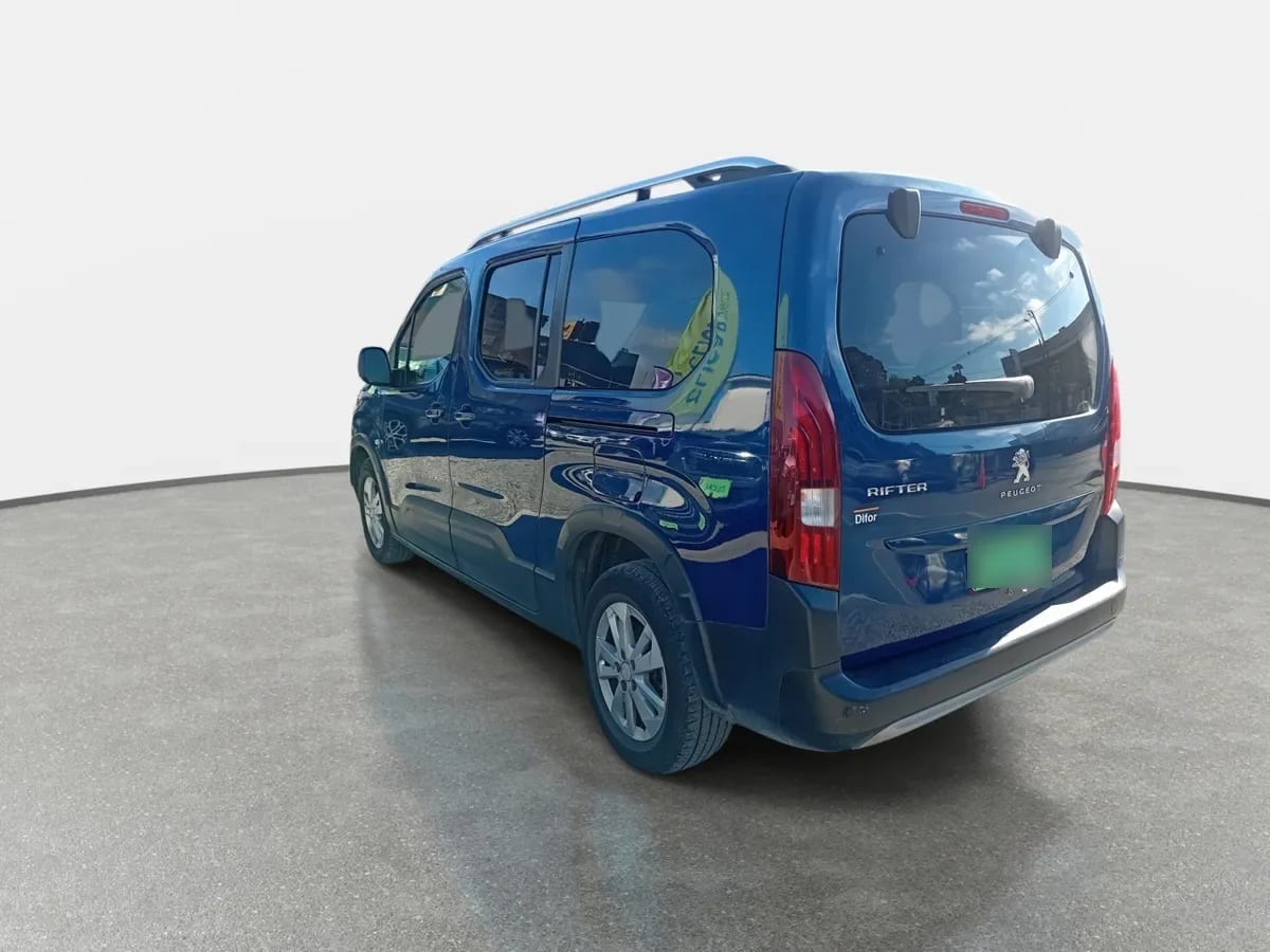Peugeot Rifter 1.5 Allure Bluehdi Diesel 4x2 130hp Eat8 5p año 2021