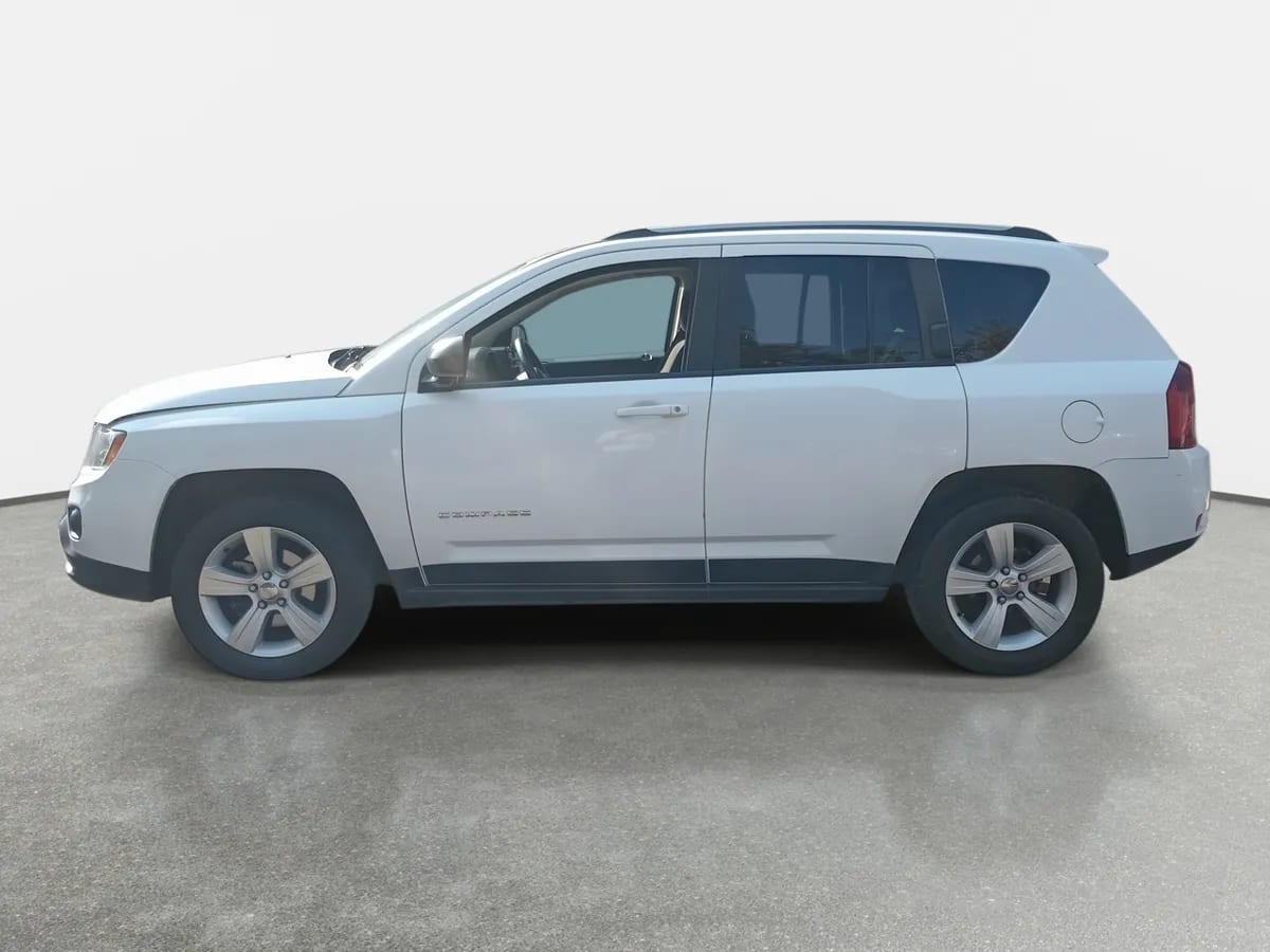 Jeep Compass 2.4 Sport 4x2 At 5p año 2017