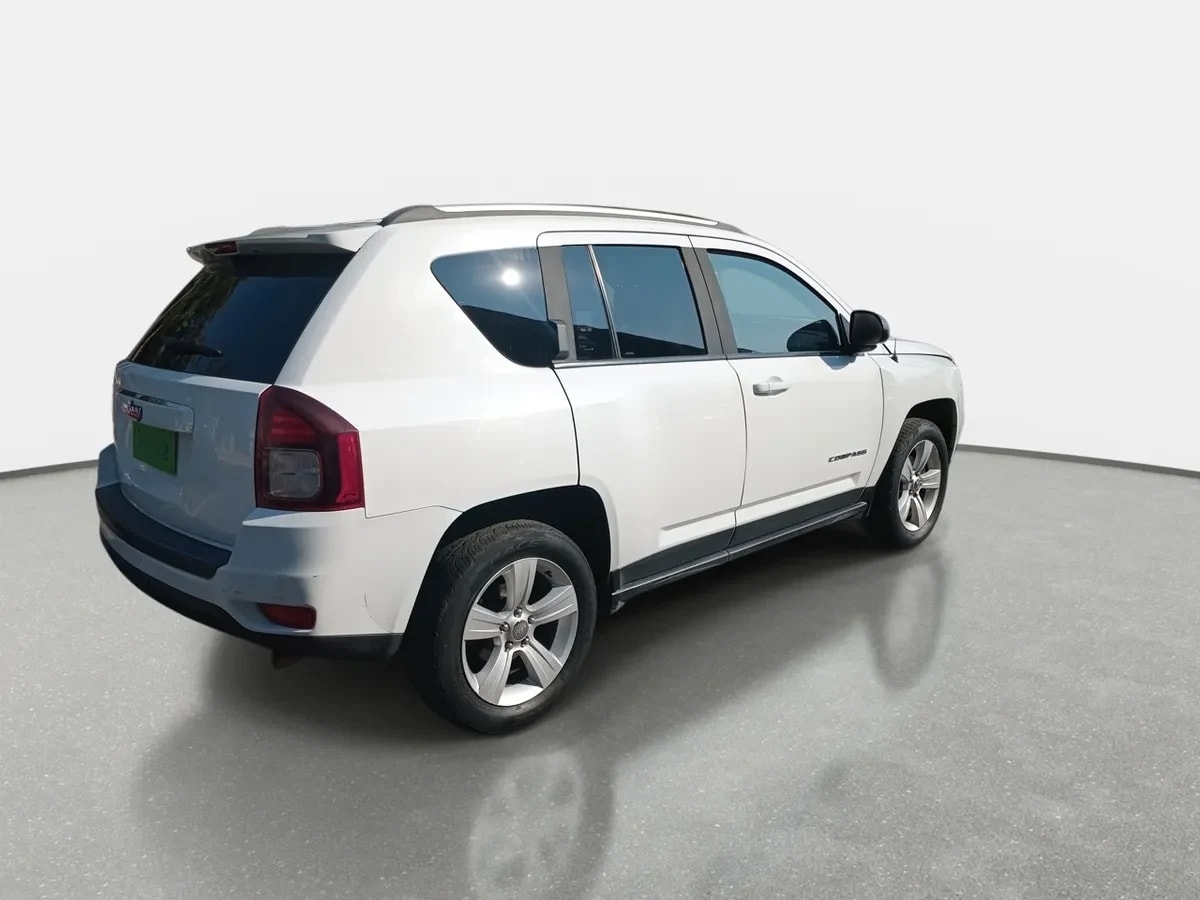 Jeep Compass 2.4 Sport 4x2 At 5p año 2017