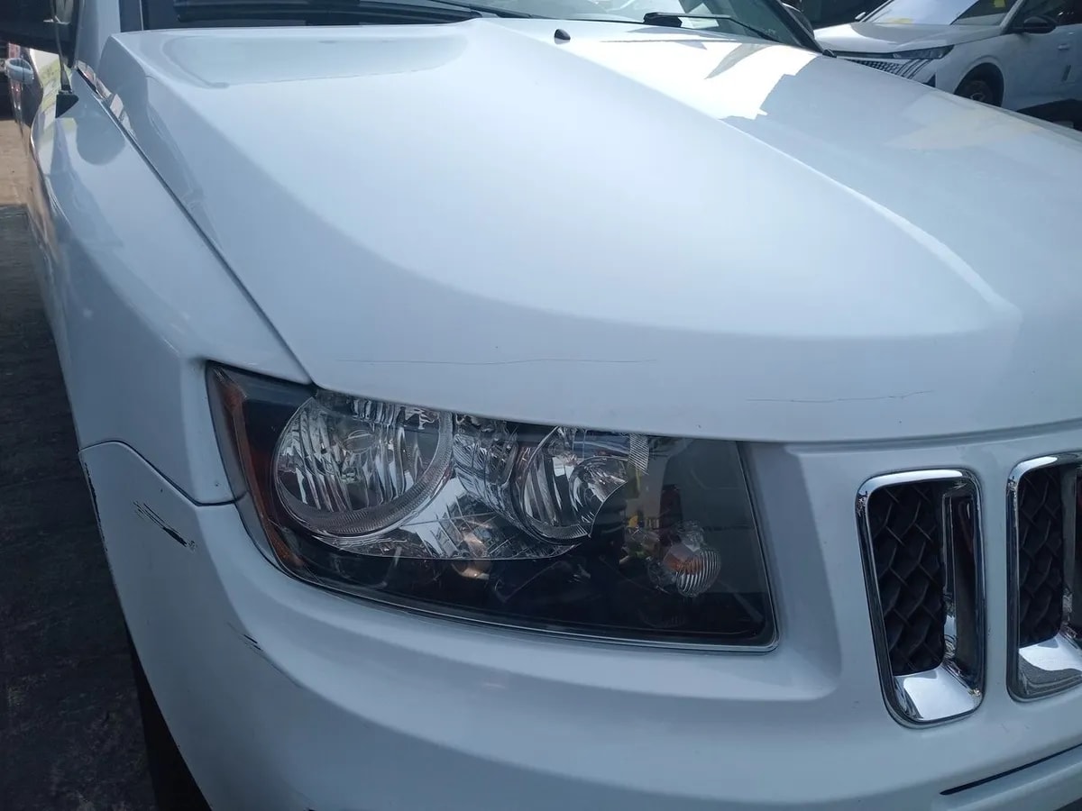 Jeep Compass 2.4 Sport 4x2 At 5p año 2017