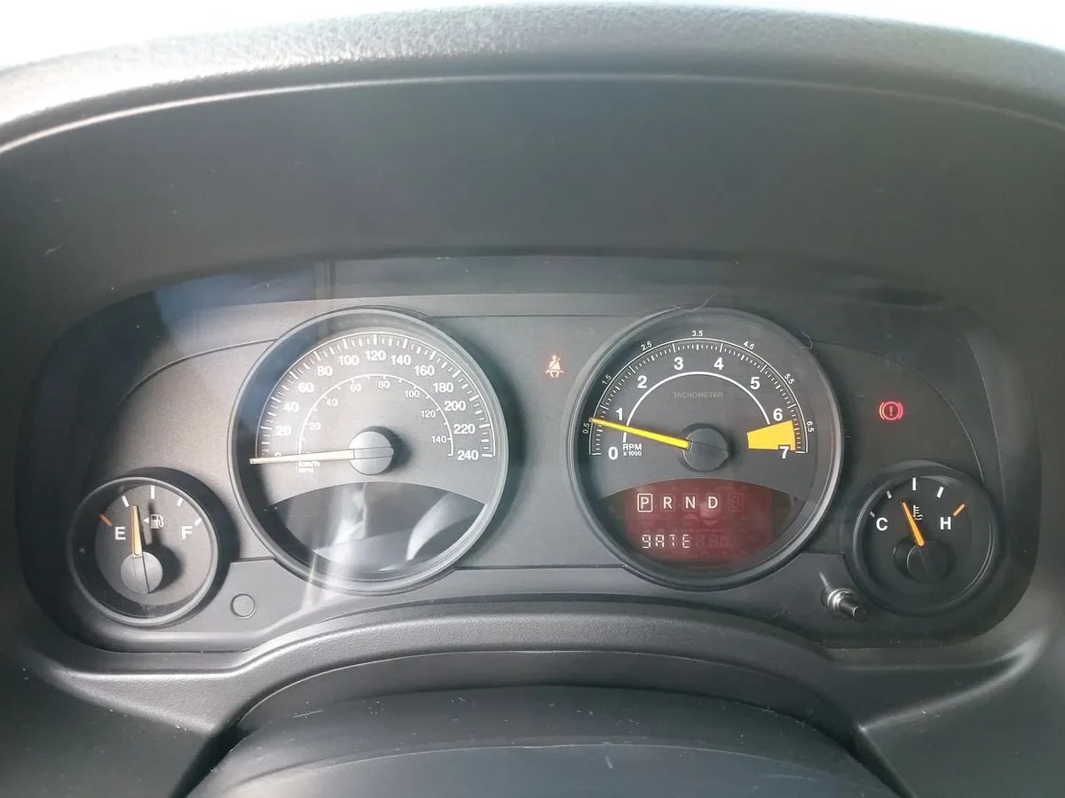 Jeep Compass 2.4 Sport 4x2 At 5p año 2017
